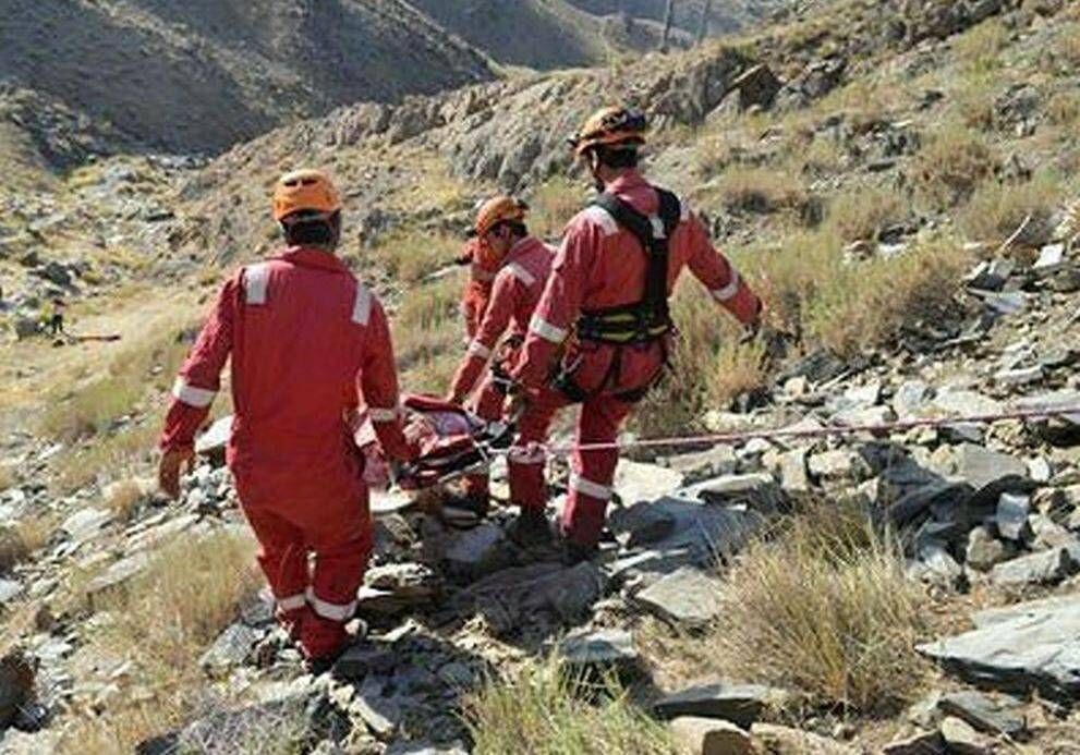 نجات وامدادرسانی کوهنورد گرفتار در ارتفاعات بویراحمد